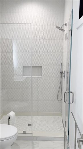 Modern Pool house Design - Bathroom