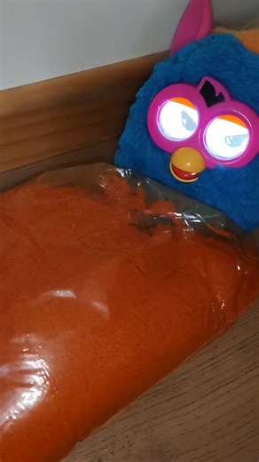 Descubre el Furby 2012: ¡Pica pero es delicioso!