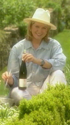 How to make Martha Stewart’s May wine