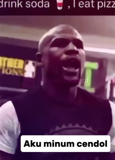 Makan Pizza dan Cendol: Kombinasi Unik yang Lezat