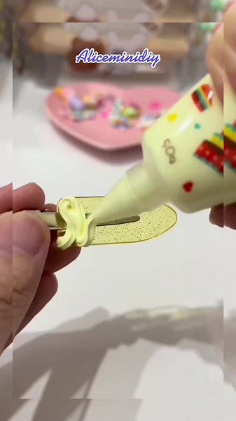 Mini DIY Charms and Toys with Resin Techniques