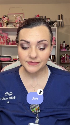 Showing my Joy palette some love today. This palette is so beautiful and available @AriseCosmetics🇺🇸🏳️‍🌈 code TABITHA saves! #makeupturorial #makeup #mua #fyp #tabithasamples @✨Cha Cha✨