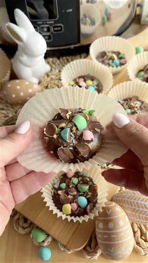 SHARE THIS Mini Egg crockpot candy because Easter treats should be easy 🐣🐰 Toss it all in, let the slow cooker do the work, and suddenly you’re the holiday hero. Comment “recipe” and I’ll send you the details or find them here https://homemadeheather.com/mini-egg-crockpot-candy-recipe/ Ingredients: * 6 oz white Bakers chocolate * 8 oz semi sweet Bakers chocolate * 10 oz bag semi sweet chocolate chips * 1.5 oz bag of Mini Eggs, chopped Instructions: 1. Add the white chocolate bark, chocolate ch