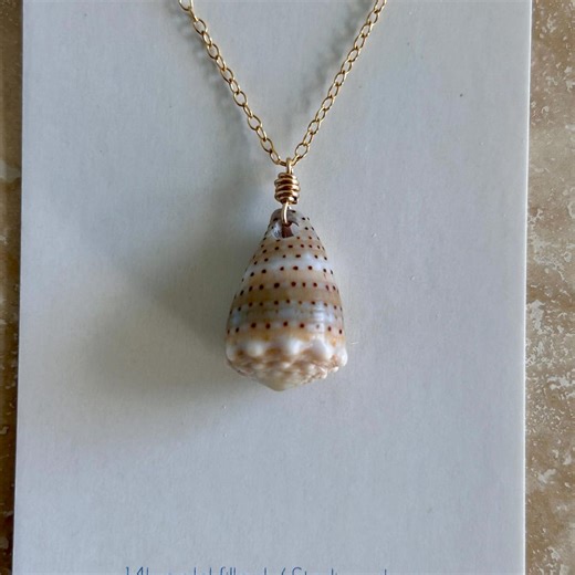 Handmade Gold Hawaiian Shell Necklace - Etsy