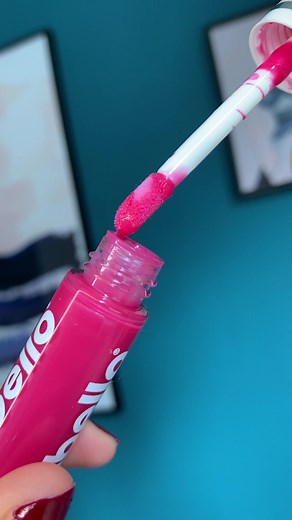 Obsessed with you? 😍 Lip Care with Labello's Lip Oil