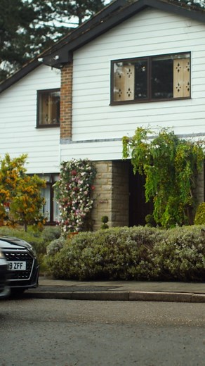 carwow on Instagram: "Did you see our latest brand campaign launch this week?! Here at Carwow we're on a mission to make the hard work associated with car changing a thing of the past. Sell your old car for a great price, browse hundreds of our in-depth car reviews, then buy or lease your next car - all in one place! With Carwow, car changing truly is life changing!"