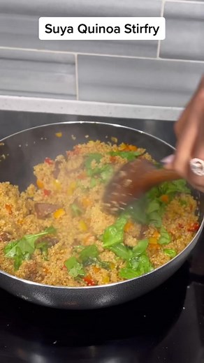 Delicious Quinoa Stir-Fry Recipe with Italian Herbs and Bell Peppers