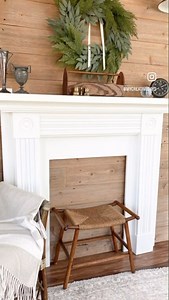 Full tutorial for this mantel project here: mycreativedays.com/diy-mantel-made-from-scrap-wood/ | My Creative Days