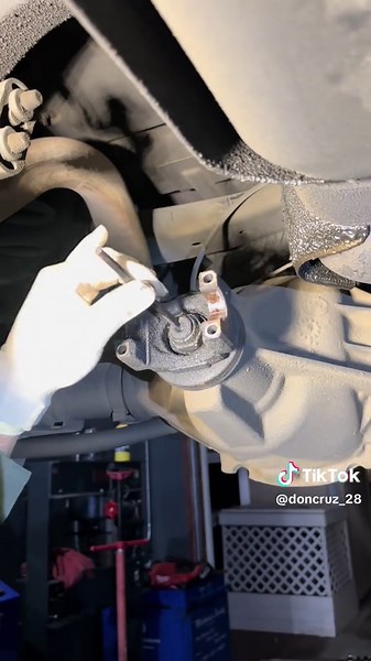 Fix Pinion Seal Leak Quickly Without Full Disassembly