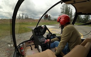 【转】罗宾逊R66直升机自转接地训练（Robinson Helicopter R66 Turbine Full Down Autorotation）