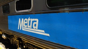 Metra UP-NW train strikes, kills pedestrian in Edison Park