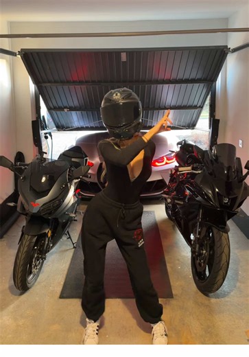 Exploring Red Headlights on Motorcycles