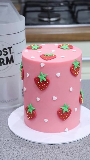 5-inch Strawberry Cake Frost Form Kit Tutorial