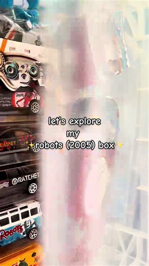 do u remember this movie???? enjoy a lil tour of my #robotsmovie2005 collection,.,. Fast mode #collection #robots2005 #rodneycopperbottom #nichetok #collectorsoftiktok #vintagecollection #eeveepacini #fyp #foryou #youneedtonerdout #notalking #asmr #nostalgia #2000snostalgia