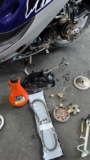 Dio AF27: ផ្លាស់ប្តូរឃ្លី និង ប្រេងម៉ាសុីន