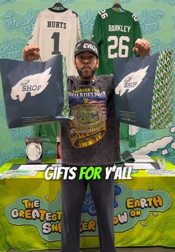 Philadelphia Eagles & Sneaker Con Swag