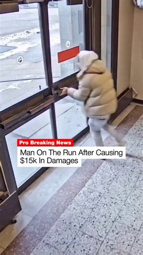 Adliyeden kaçan adam, açılmayan "acil çıkış" kapısını kırdığı için ayrıca 15.000 dolarlık ağır bir para cezasına çarptırıldı.Adam savunmasında acil çıkış kapısının neden kapalı olduğunu sormuş :))