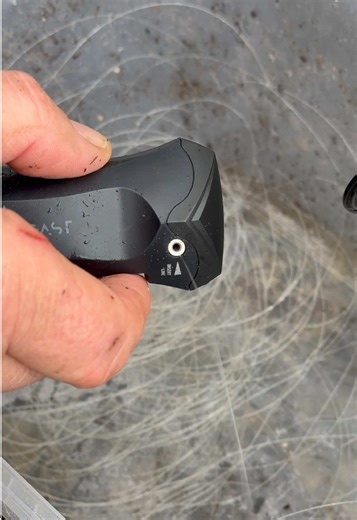 Effortlessly Strip Fishing Line with This Innovative Gadget