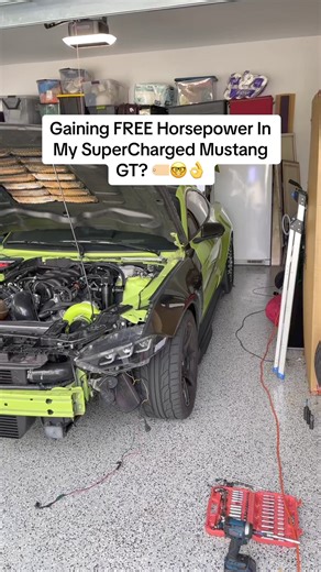 11 reactions | Easy cleaning! 粒#mustangsociety #mustangsonly #mustanggt #mustang #fordmustanggt #fordmustang #5oh #coyote #v8stang #aprperformance #andersoncomposites #2020mustanggt #grabberlimemustang #fordperformance #LT1 #camaro #musclecar #s550 #s550mustang #s550nation #ford #v8power #mustangporn #mustangs550 #mustangsonly #s550only #autoaddictsusa #americanmuscle #valvetronic | toby.vega.d | Facebook