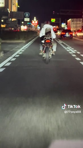 皆さんの愛車教えて？うますぎる！高回転リズム！#白タメイケ #白84認定 #音斬認定 #cbr400f #薄型センバツブレット