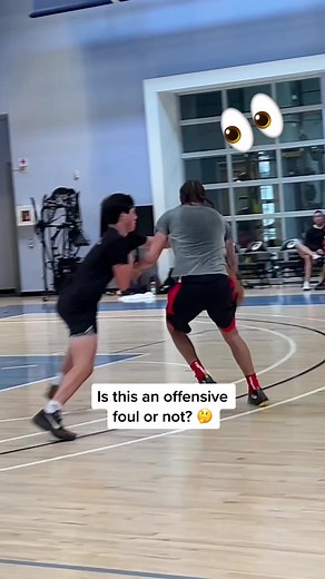 The behind the back is tough 🔥 (via @Jlawbball) #homeofhoops #fiba #basketball