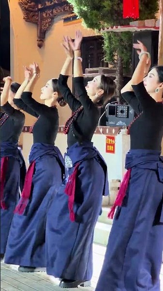 Tibetan Culture Comes Alive Through Dance #shangrilatibet #dance #savetibet #gorshey #tibetan #tibet