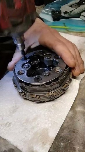 KTM 50 SX clutch disassembly part 1