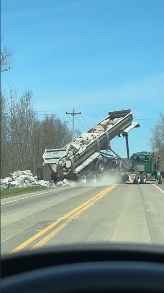 End Dump Trailer Unload