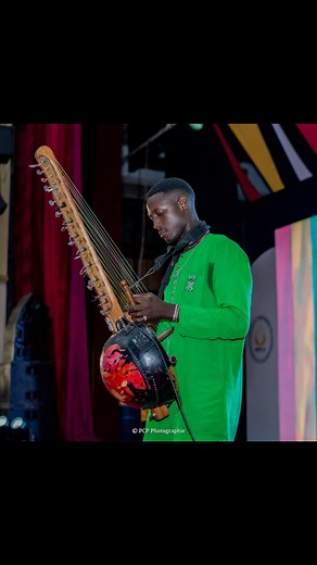 Chaque note de la kora est une dose d’amour ❤️ | Symphonie-Poétesse Nimba