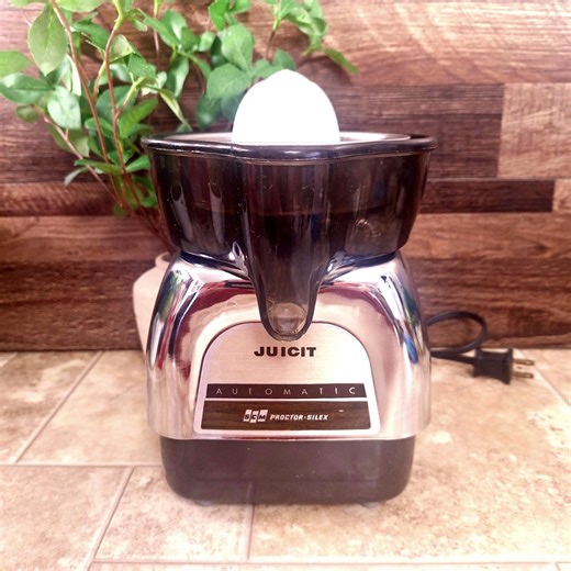 Vintage Electric Orange Press Juicer | 1970s Juicit Automatic by Proctor Silex Model JI11C - Etsy