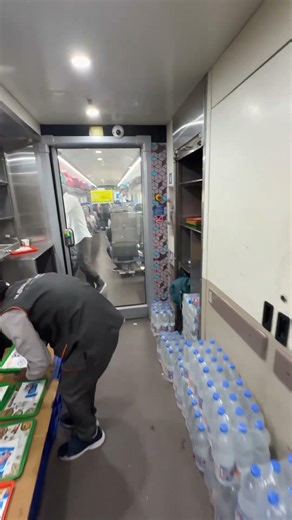 HOWRAH VANDE BHARAT EXPRESS 🇮🇳 Minivlog | #vandebharat