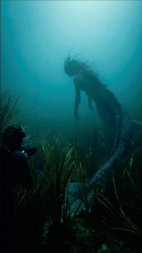 Deep Sea Divers Capture GoPro Footage of Real Mermaid Near The Fiji