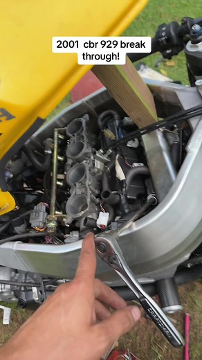 Finally a breakthrough with the cbr 929 #honda #cbr #929rrfireblade