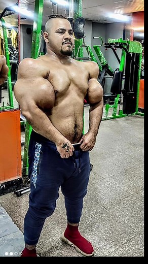 Meet the African Hulk 1944 | Bodybuilding with Synthol | Gym Talk