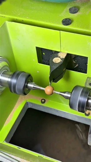 How a Woodturning Lathe Creates a Perfect Wooden Sphere
