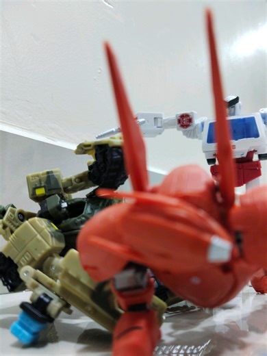 Stop Motion Transformers: Ratchet Hears You!