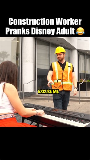 Construction Worker Pranks Disney Adult 😂 To learn to play like me, comment the word COURSE and I'll send you my beginner piano course 🎹❤️ . . . #piano #publicreaction #pianocover #vantoan | Zach Evans