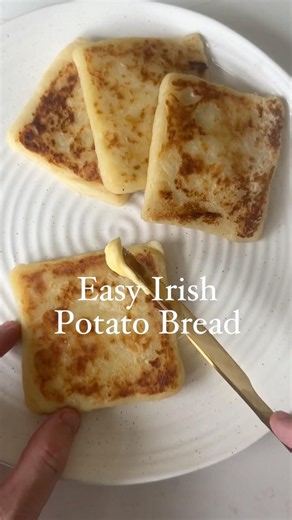 Easy Irish Potato Bread or Potato Farls🥔 #irishrecipes #recipe #potatobread #irish #potato