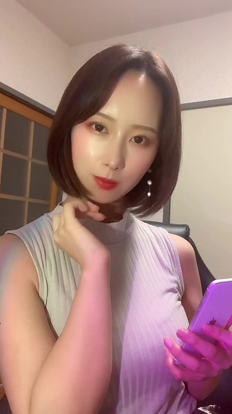 実年齢は10コ以上下です。