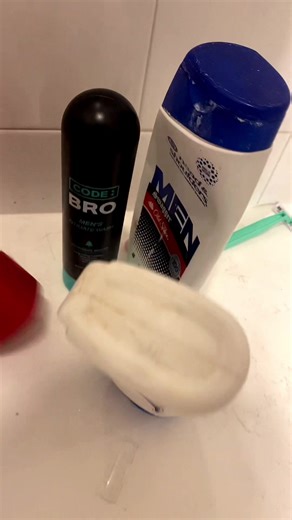 @Code Bro get that garbage off your manbox and bring in the good stuff. #fresh #menonly #codebro