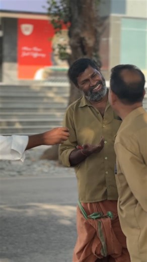 Unni vloger ♻️ on Instagram: "Watch full 😅😅😅 #challengevlog #thrissur #vairalreel #ınstagramreel #kerala"