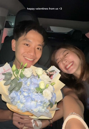 Surprise Your Boyfriend with Perfect Valentine Flowers