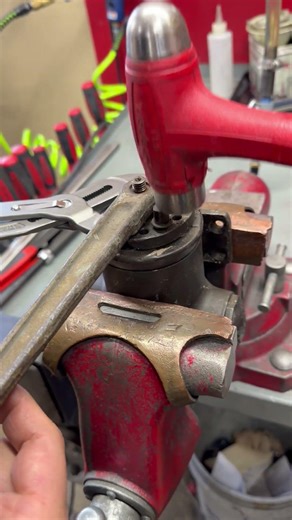 Adjusting Spring Tension for RH Corbin Russwin Closers B through E