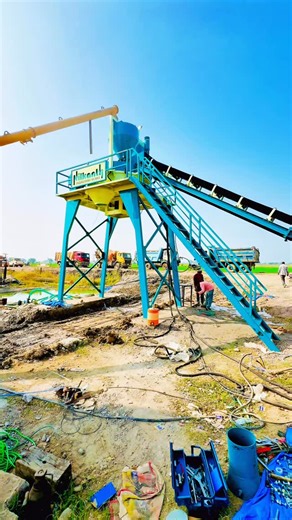 C𝐨𝐧𝐜𝐫𝐞𝐭𝐞 B𝐚𝐭𝐜𝐡𝐢𝐧𝐠 P𝐥𝐚𝐧𝐭  on Instagram: "@concrete_batching_plant_3528 #operator #boomoperator #concrete #civil #instamood"