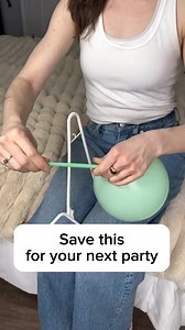 Balloon hack I wish I knew sooner #balloonhacks #lifehackers #planningahead #DecoratingIdeas This video was created by Network Media, Possibly Genius, and Marissa M. | Possibly Genius