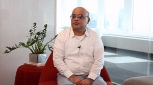 Watch our CEO, Rohit Arora give his analysis on the recent Fed rate cut and how it will help small business owners by opening up funding opportunities with lower interest rates and higher amounts. Now, an expected increase in consumer spending - because of lower interest rates on credit cards - will also contribute to the overall growth of small businesses. #FedRateCut #SmallBusinessGrowth #SmallBusinessFunding #SmallBusinessOwners | Biz2Credit | Facebook