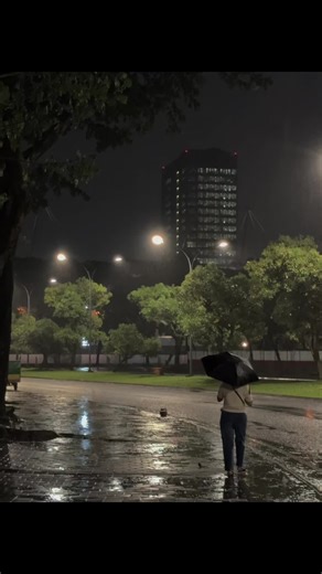 Bunga Terakhir: Lirik dan Makna Lagu Cinta