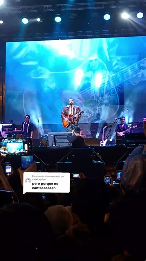 Respuesta a @yajairapilpe Si cantamos amigos jajaja feo pero con sentimiento #manuelmedrano #ambato #concierto #FFF #fyp