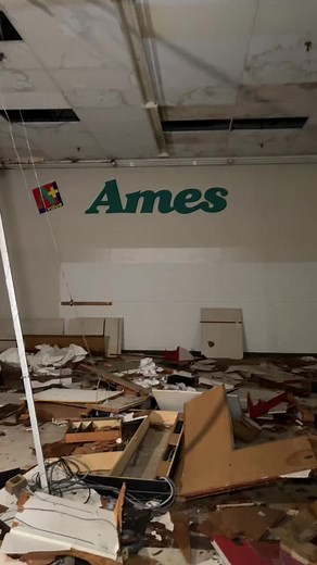 Exploring Abandoned Ames Department Store | Urban Exploration