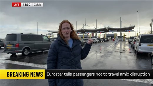 🗣️ "I am stuck right in between French border control and UK border control." Sky producer Sarah Gough is stuck in Calais as Eurostart tells passengers not to travel amid disruption ⬇️ Latest updates: https://trib.al/ienARl2 | Sky News